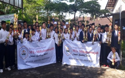 MTs Miftahunnajah Raih 3 Juara Umum
